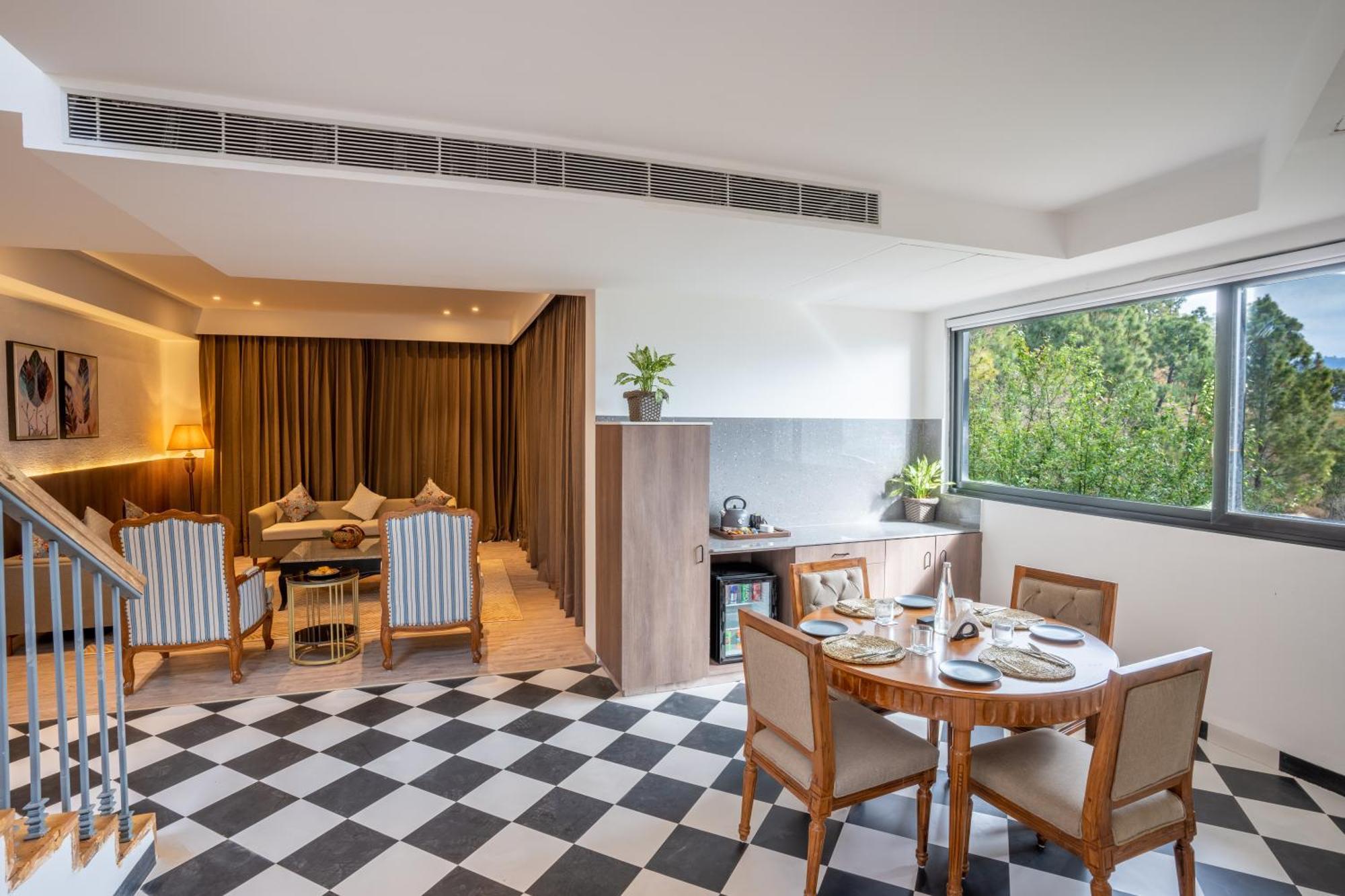 Velmore Kasauli Operated By Royal Orchid Hotel Ltd. Eksteriør bilde
