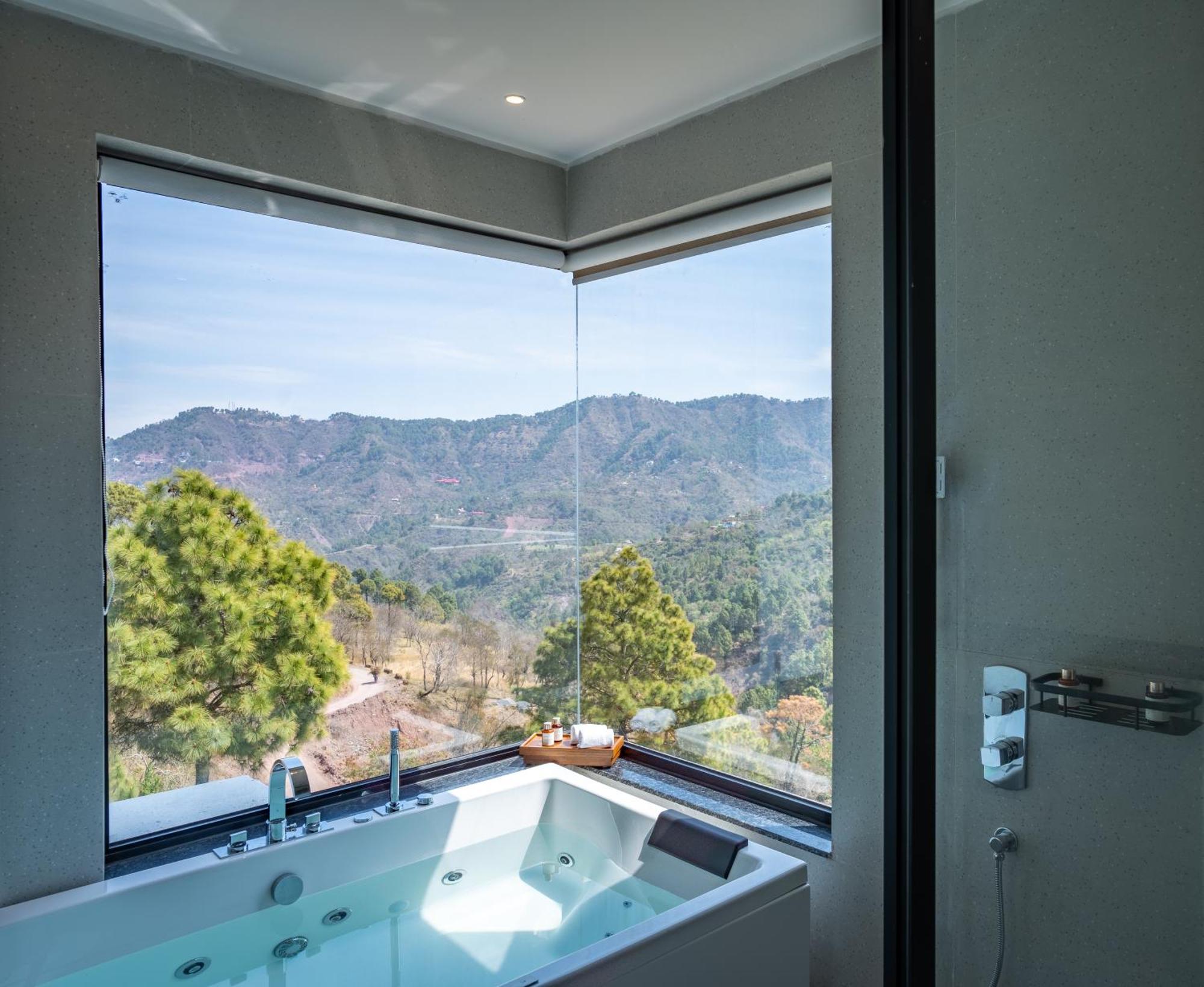 Velmore Kasauli Operated By Royal Orchid Hotel Ltd. Eksteriør bilde