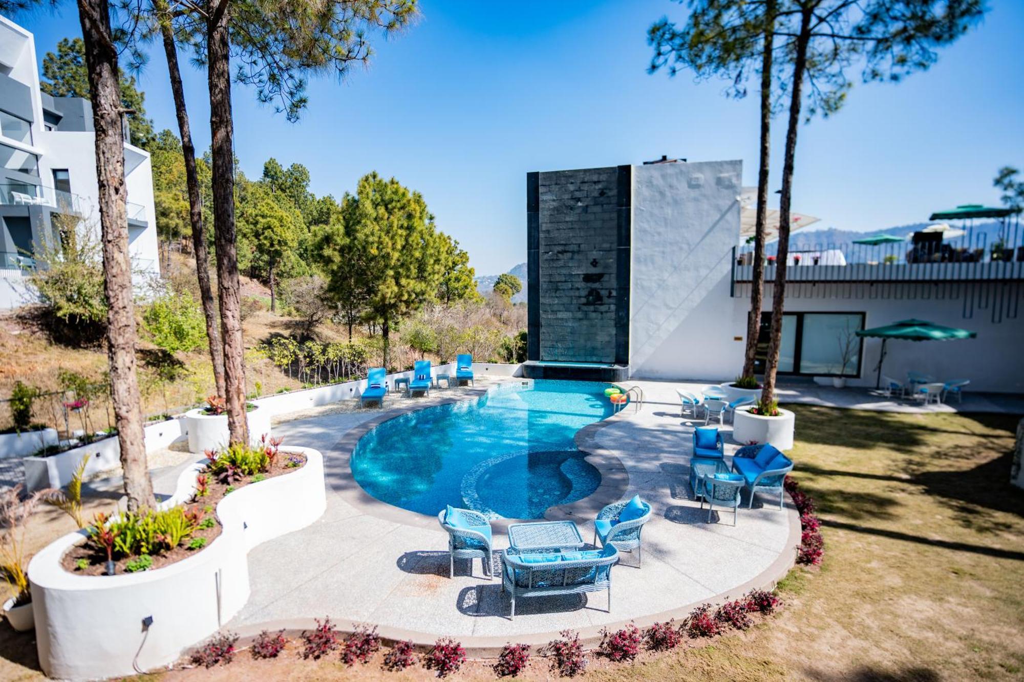 Velmore Kasauli Operated By Royal Orchid Hotel Ltd. Eksteriør bilde